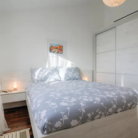 Two-bedroom In Casa vacanze *