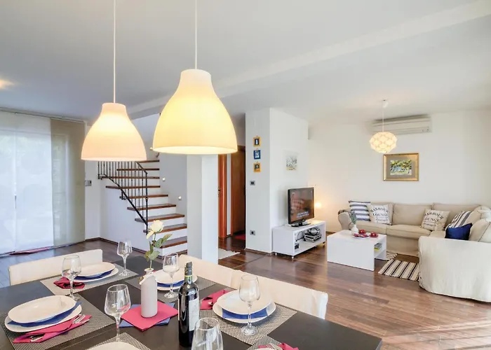 Two-bedroom In Casa vacanze *